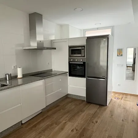 Paseo Maritimo Апартаменты Камелье